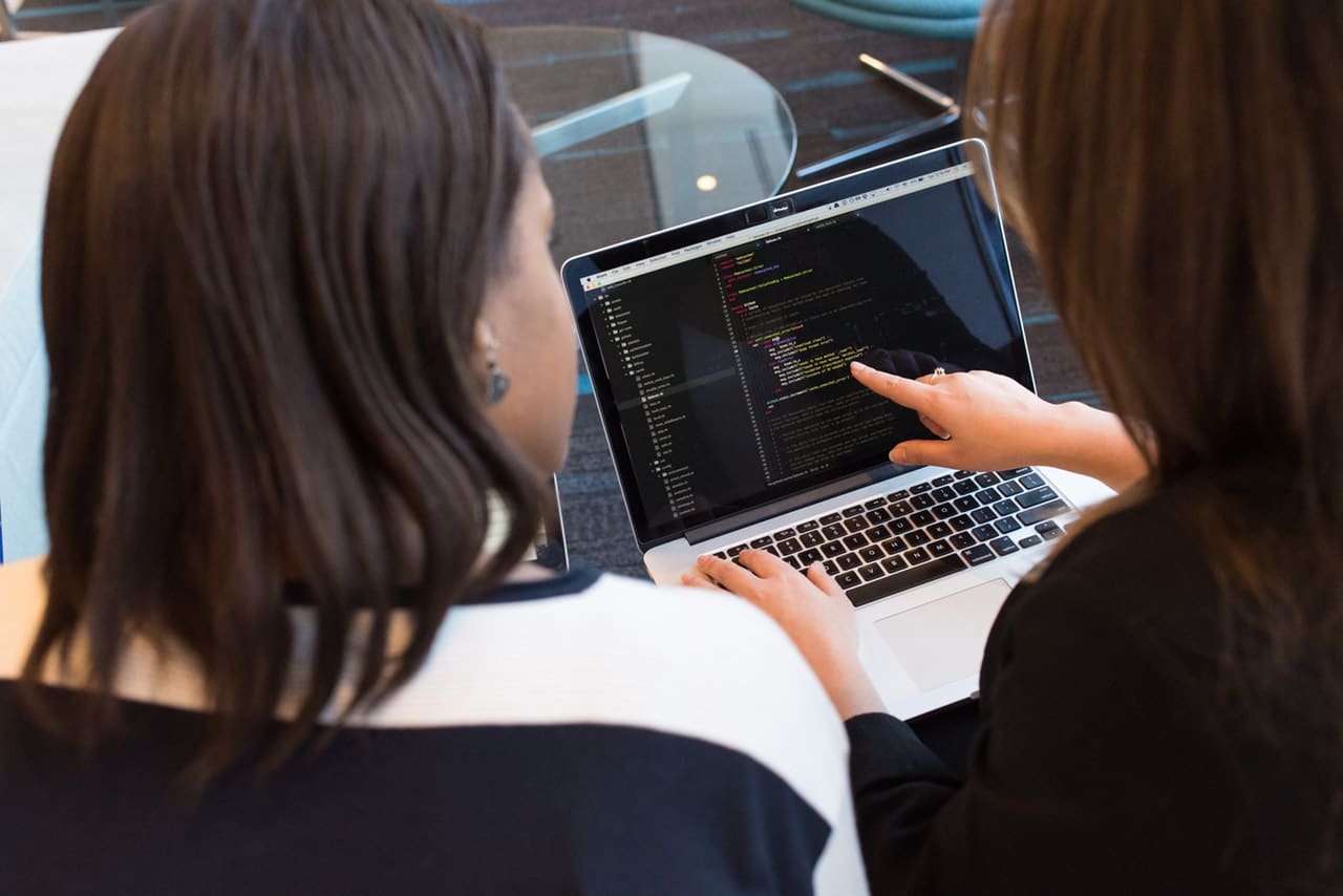outstaffing-outsouring-bubsiness-article-image